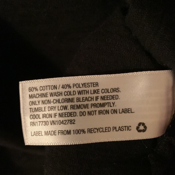 Ava & Viv 3x black sporty v-neck tank top. - Picture 6 of 11